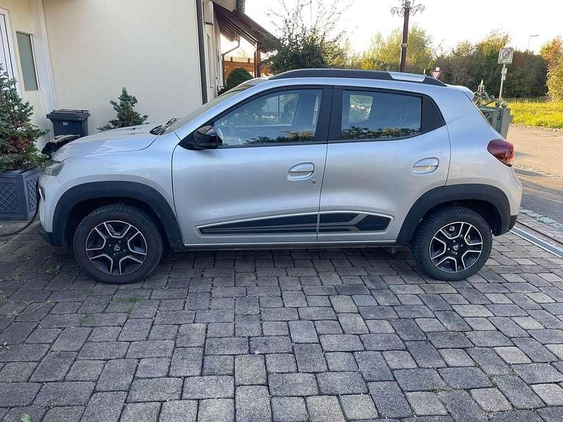 Gebraucht Dacia Spring Comfort Plus 33 kW (45 PS) 2022 Grau Kleinwagen