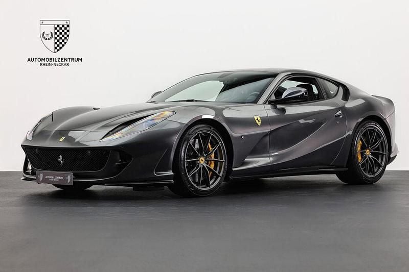 Gebraucht Ferrari 812 799 PS (587 kW) 2019 Grau Coupé