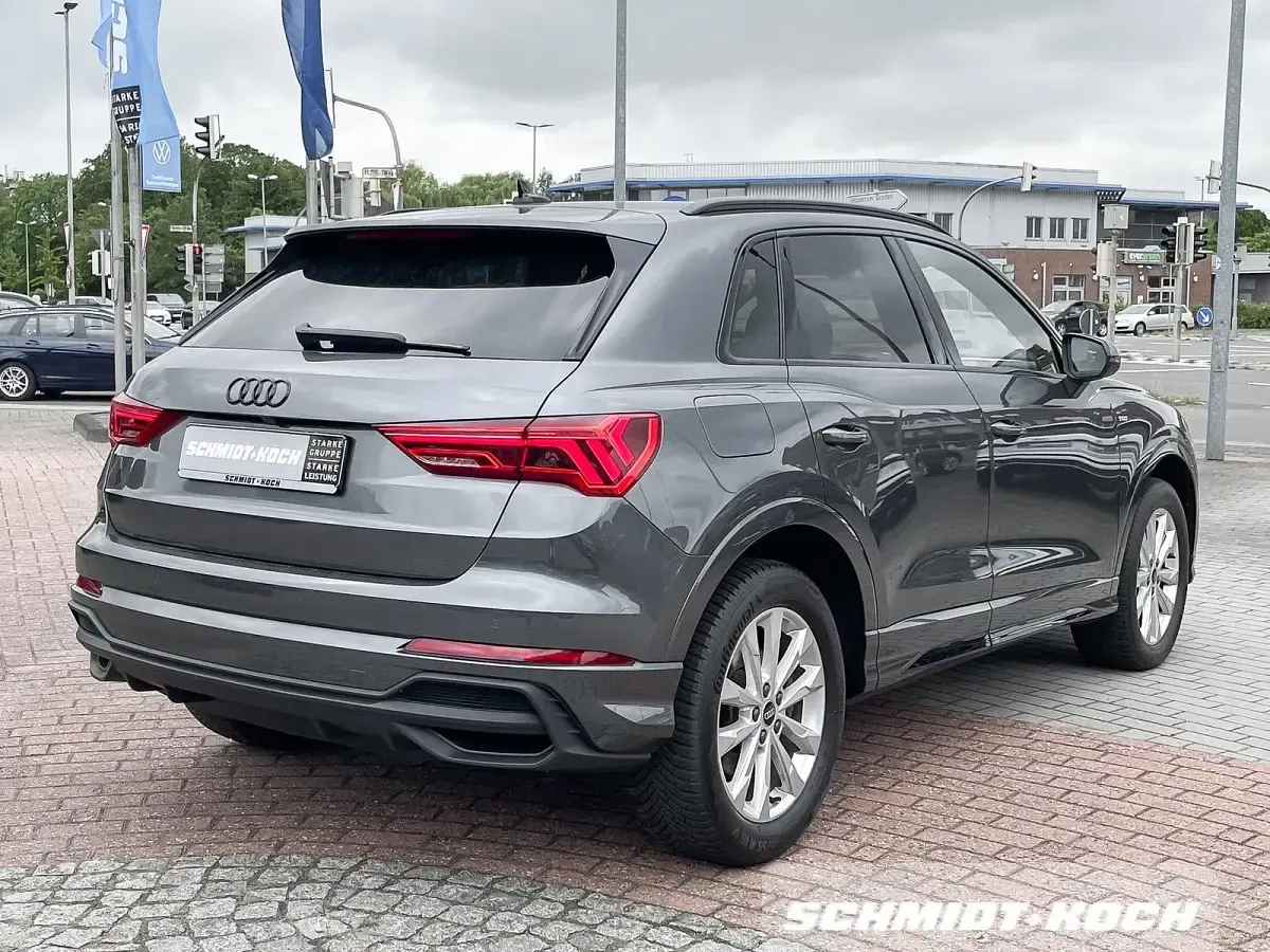 Gebraucht Audi Q3 S-Line 150 PS (110 kW) 2023 Daytonagrau perleffekt (grau) SUV