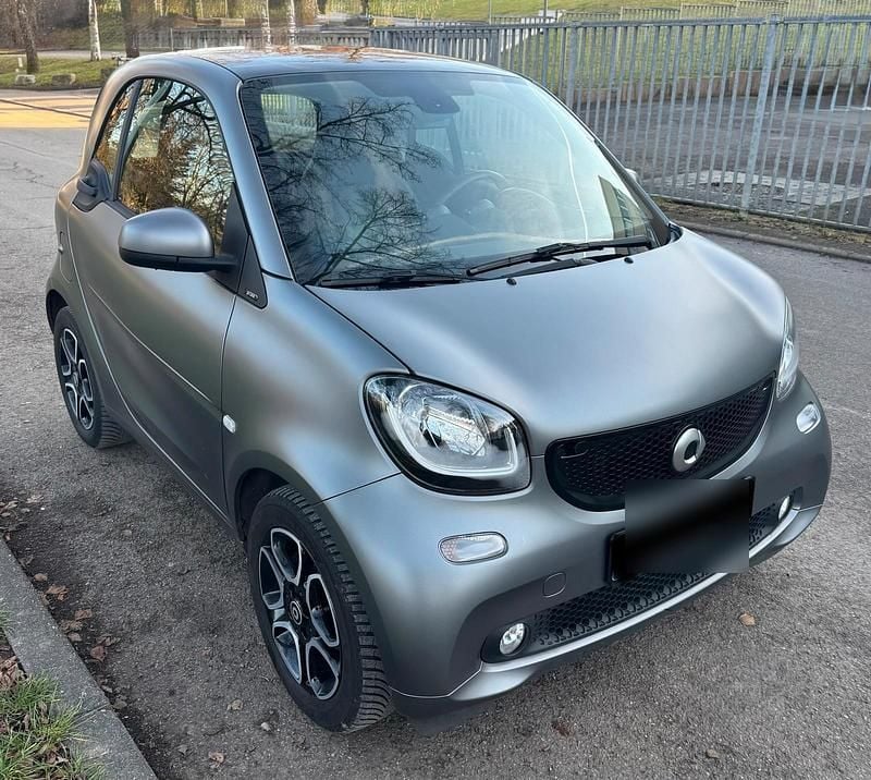 Grau Gebraucht 2019 Smart ForTwo Coupé Prime Coupé | 14.000 € (Fairer Preis) - Bild 1/4