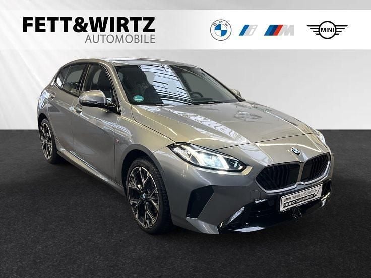 Gebraucht BMW 120 M Sport 170 PS (125 kW) 2024 Skyscraper grau metallic Kleinwagen