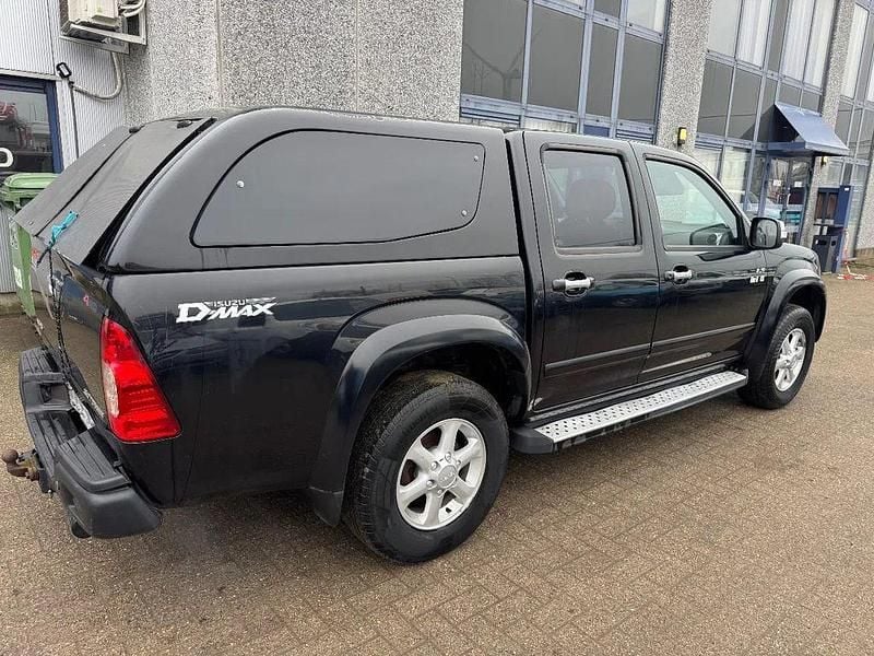 Gebraucht Isuzu D-Max 163 PS (119 kW) 2010 Schwarz Abholung