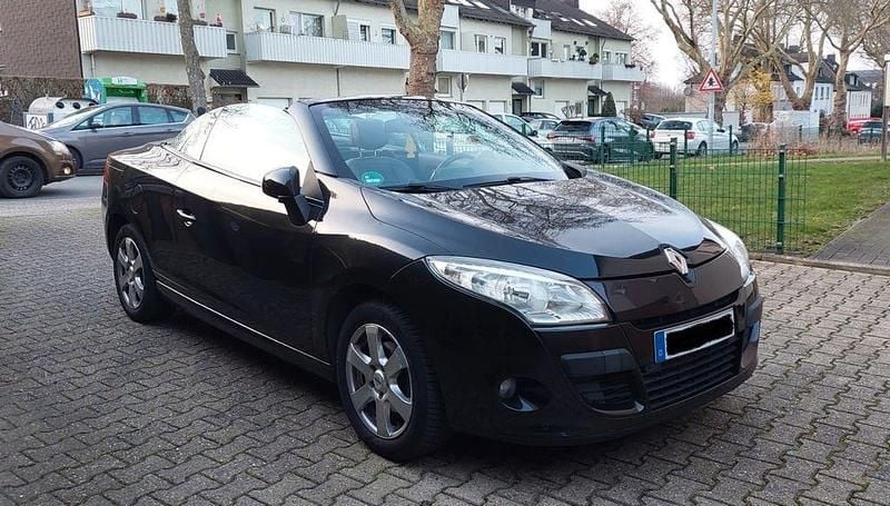 Schwarz Gebraucht 2010 Renault Mégane Cabriolet Luxe Cabrio | 6.590 € (Etwas zu teuer) - Bild 1/4