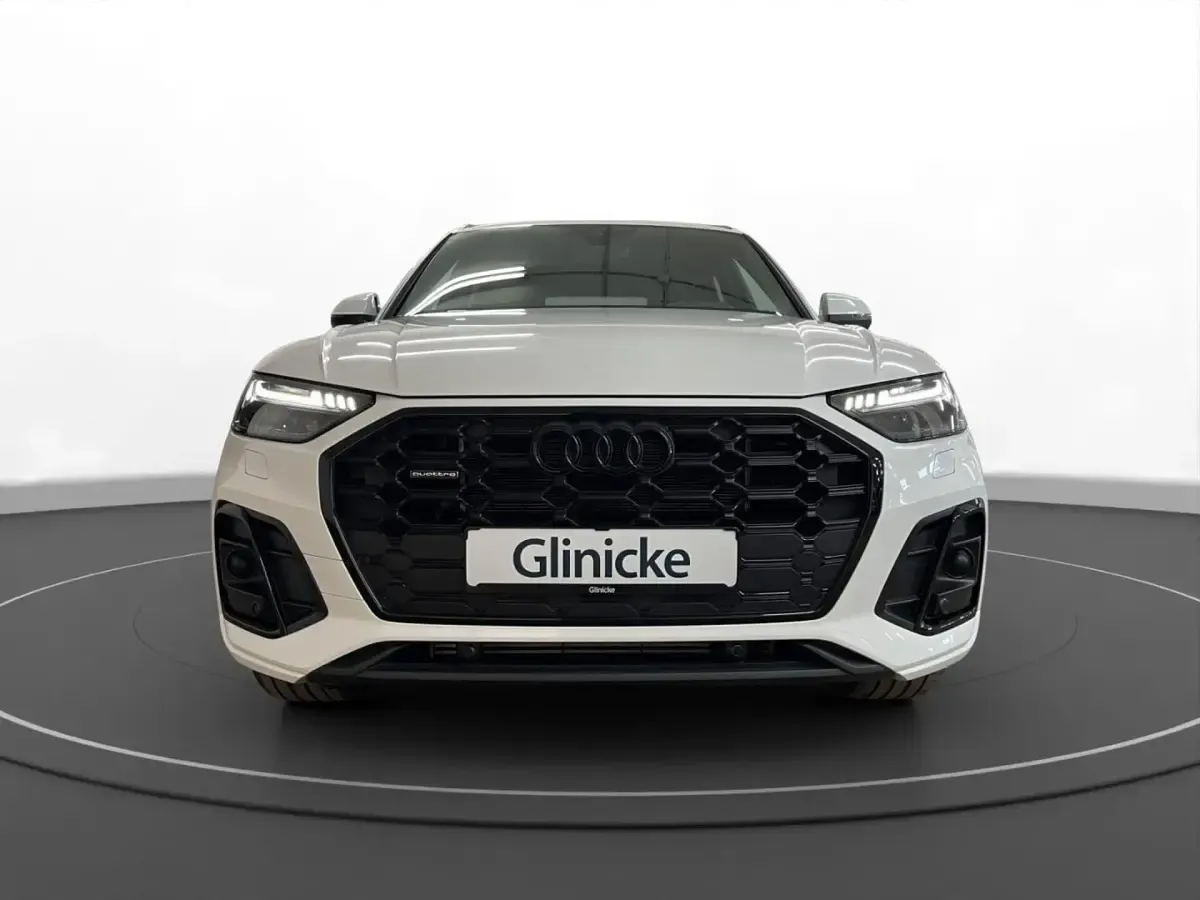 Gebraucht Audi Q5 S-Line 299 PS (219 kW) 2024 Arkonaweiß SUV