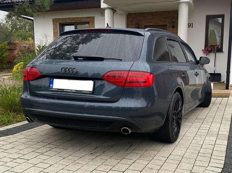 Gebraucht Audi A4 190 PS (139 kW) 2009 Grau Kombi