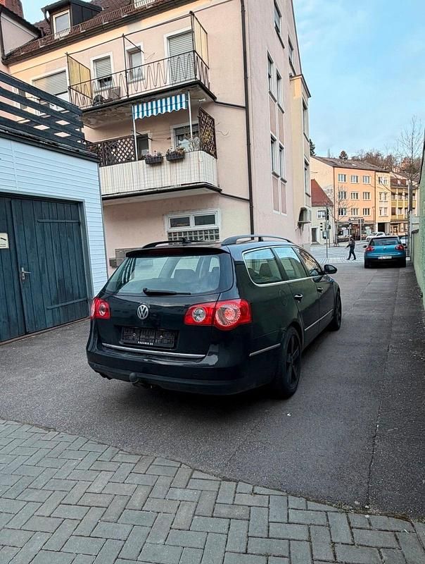 Gebraucht VW Passat 140 PS (102 kW) 2009 Schwarz Kombi