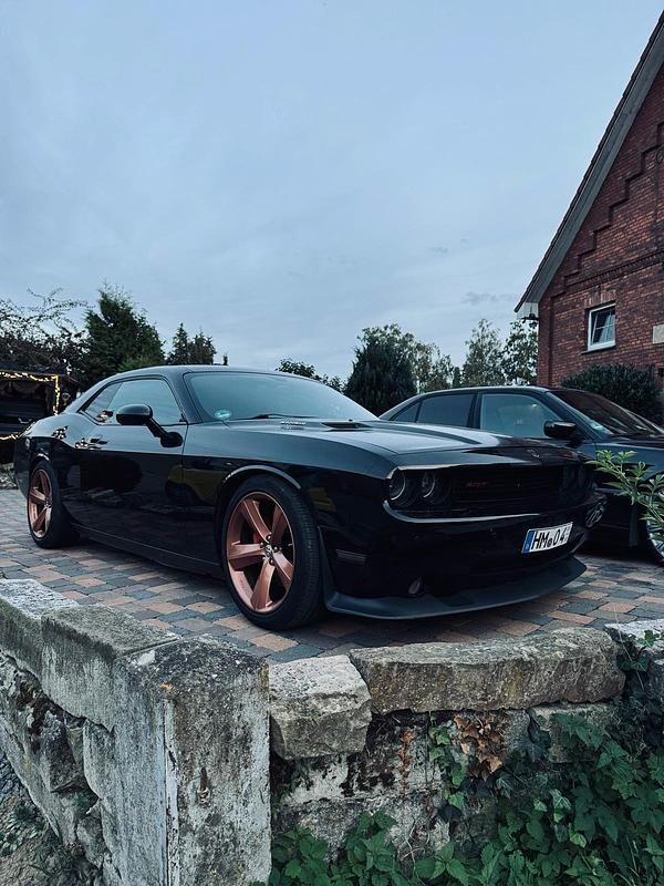 Schwarz Gebraucht 2011 Dodge Challenger Coupé | 22.000 € (Fairer Preis) - Bild 1/4