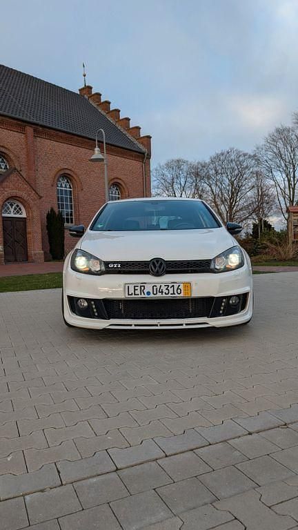 Gebraucht VW Golf VI GTI 211 PS (155 kW) 2009 Weiß Kleinwagen