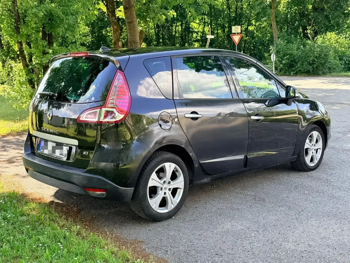 Gebraucht Renault Scenic E-Tech 131 PS (96 kW) 2011 Schwarz Van / Kleinbus