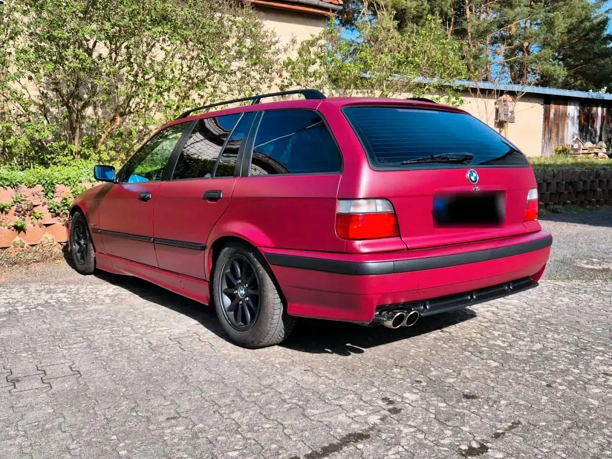 Gebraucht BMW 323 170 PS (125 kW) 1998 Rot Kombi