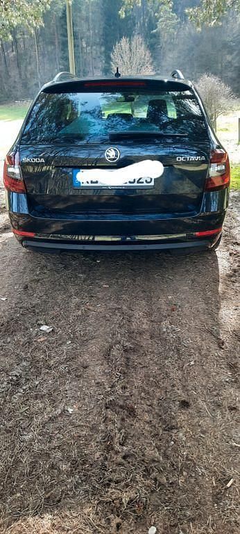 Gebraucht Skoda Octavia Soleil 150 PS (110 kW) 2019 Schwarz Kombi