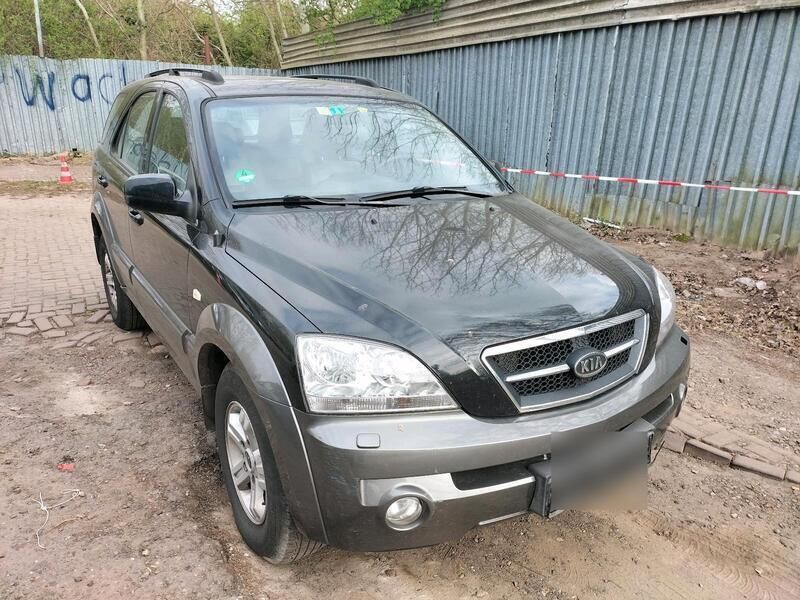 Schwarz Gebraucht 2006 Kia Sorento 2 SUV | 1.500 € - Bild 1/4