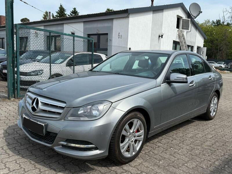Silber Gebraucht 2012 Mercedes C200 Limousine | 8.666 € (Guter Preis) - Bild 1/4