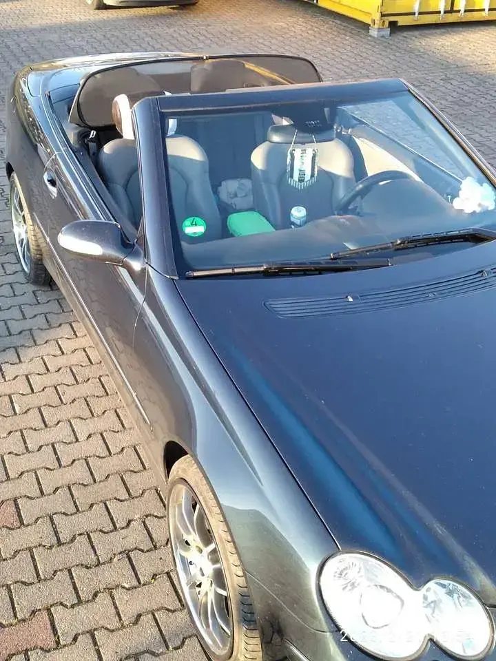 Gebraucht Mercedes CLK350 Avantgarde 272 PS (200 kW) 2006 Schwarz Cabrio