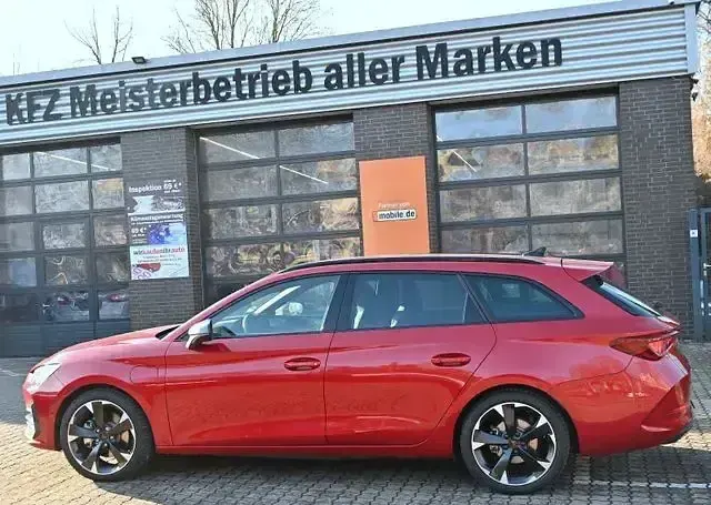 Usata Cupra Leon 150 CV (110 kW) 2023 Rosso Berlina