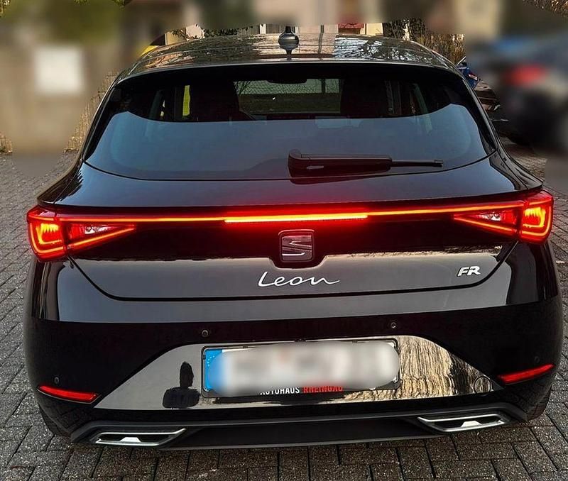 Gebraucht Seat Leon FR 150 PS (110 kW) 2021 Schwarz Limousine