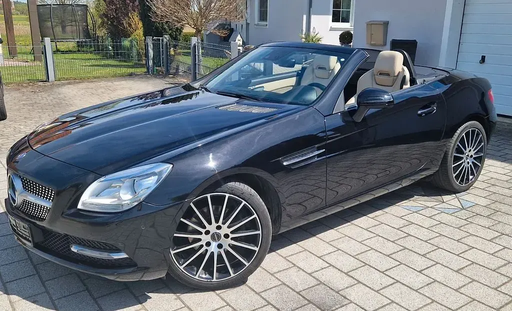 Gebraucht Mercedes SLK200 184 PS (135 kW) 2011 Schwarz Cabrio