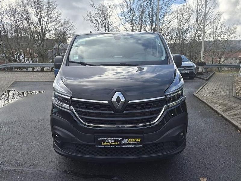 Gebraucht Renault Trafic Life 170 PS (125 kW) 2020 Tenebroschwarz Van / Kleinbus