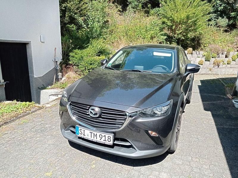Grau Gebraucht 2018 Mazda CX-3 Signature SUV | 14.200 € (Guter Preis) - Bild 1/4