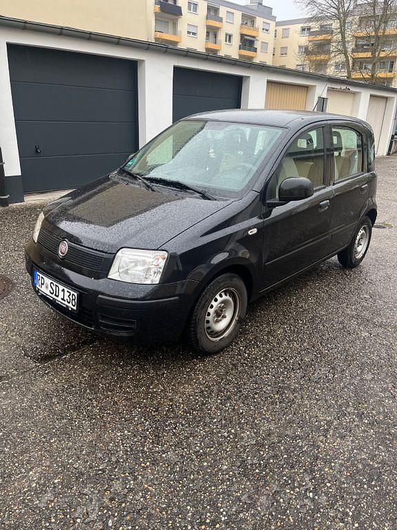 Gebraucht Fiat Panda Active 69 PS (50 kW) 2011 Schwarz Kleinwagen
