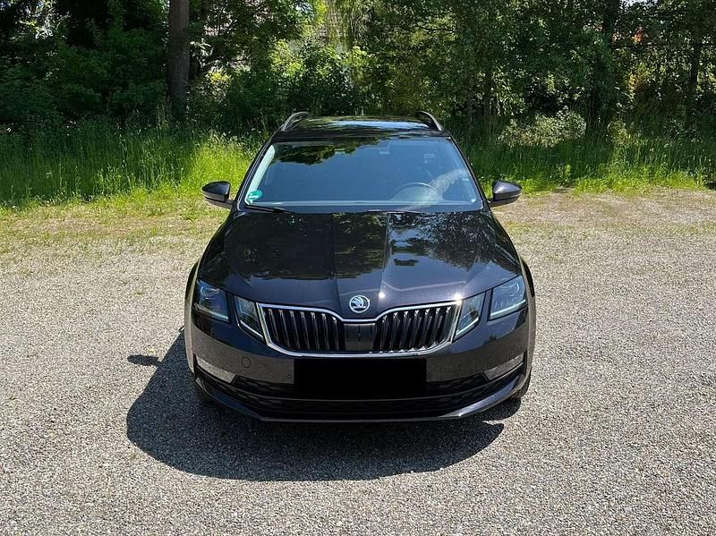 Gebraucht Skoda Octavia 150 PS (110 kW) 2019 Schwarz Kombi