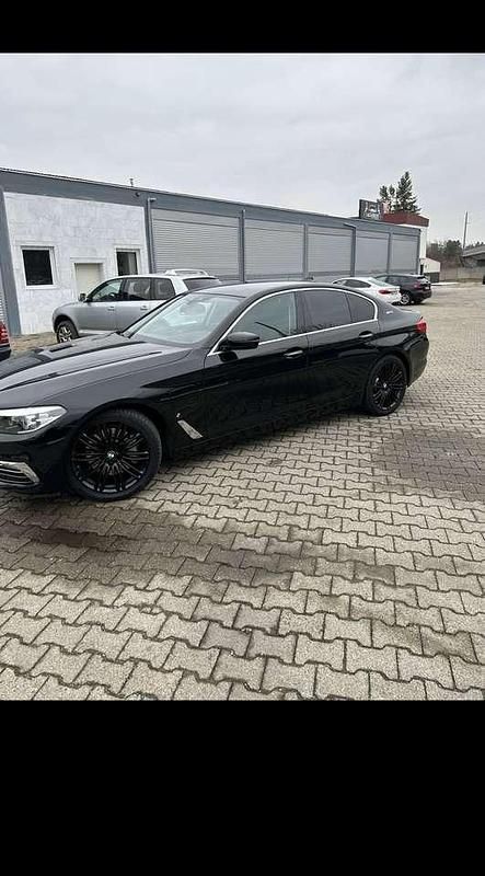 Gebraucht 2017 BMW 530e Luxury Line Limousine | 22.500 € (Fairer Preis) - Bild 1/4