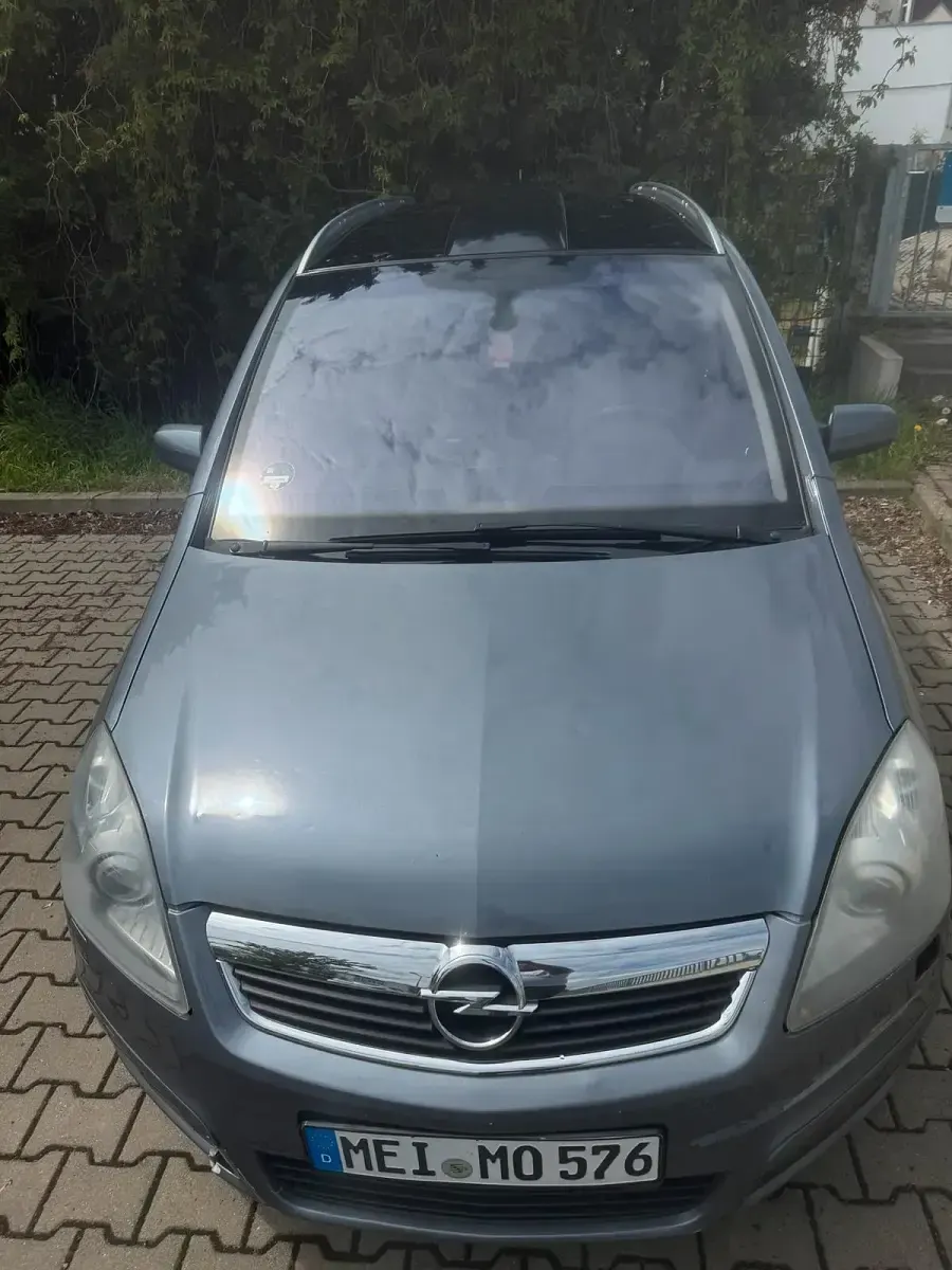 Używany Opel Zafira 2005 Minivan