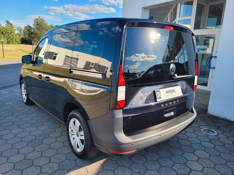Gebraucht VW Caddy 102 PS (75 kW) 2023 Schwarz Van / Kleinbus