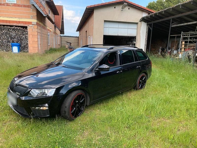 Gebraucht Skoda Octavia RS 220 PS (161 kW) 2016 Schwarz Kleinwagen