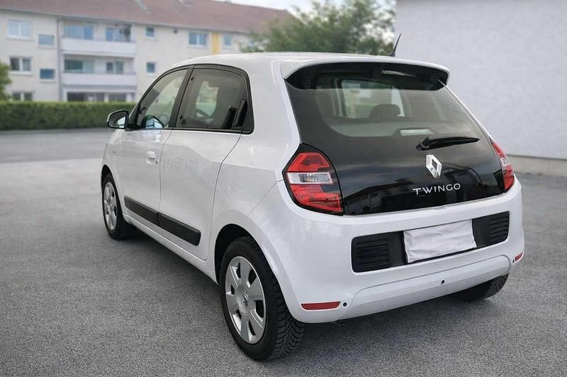 Gebraucht Renault Twingo Life 69 PS (50 kW) 2017 Weiß Kleinwagen
