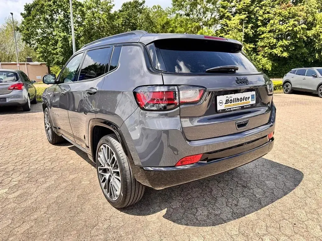Gebraucht Jeep Compass Summit 131 PS (96 kW) 2025 Graphit grau SUV