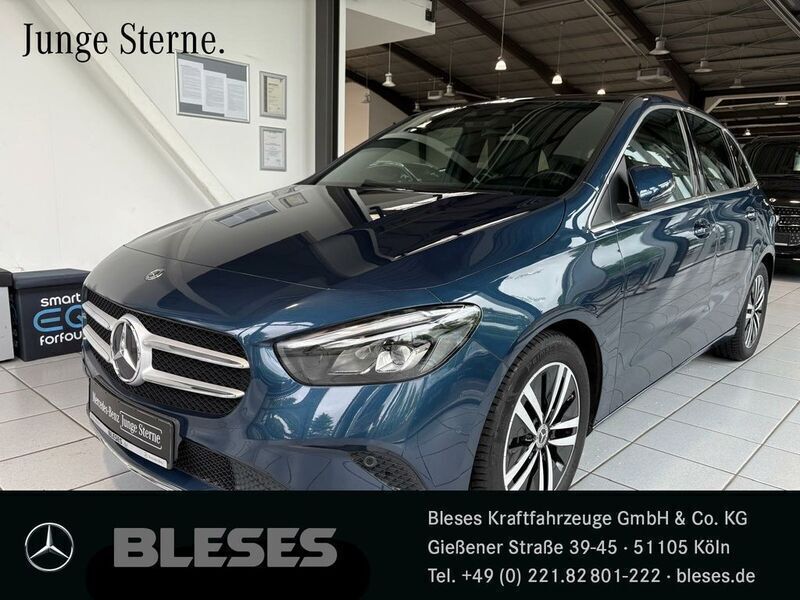 Denimblau Gebraucht 2019 Mercedes B200 Progressive Van / Kleinbus | 27.900 € (Teuer) - Bild 1/4