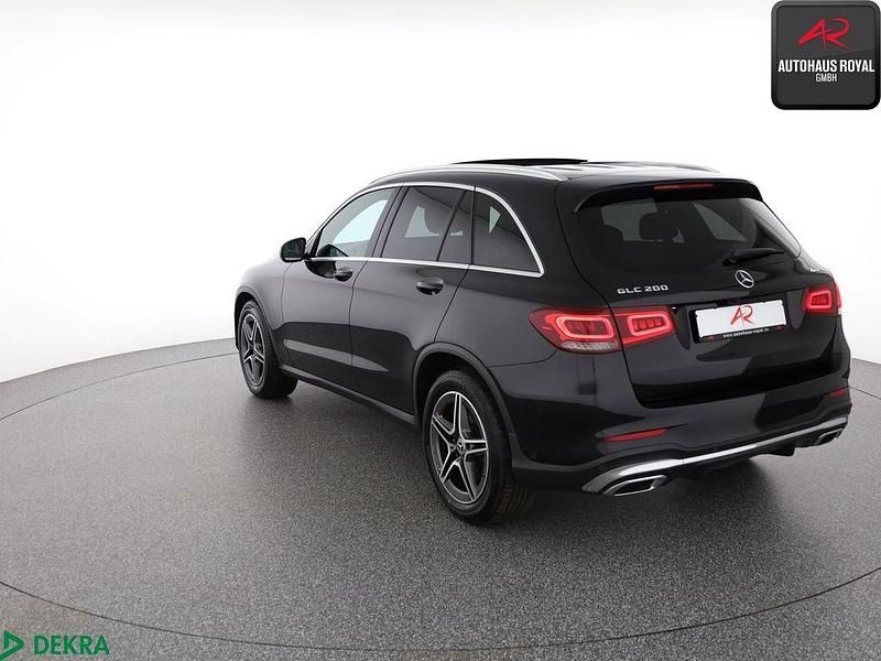 Gebraucht Mercedes GLC200 AMG 197 PS (144 kW) 2020 Obsidianschwarz SUV