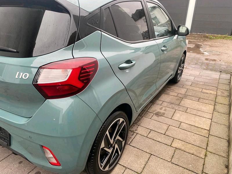 Gebraucht Hyundai i10 110 PS (80 kW) 2024 Grün Kleinwagen