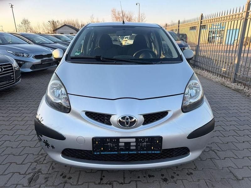 Gebraucht Toyota Aygo Cool 68 PS (50 kW) 2007 Grau Kleinwagen
