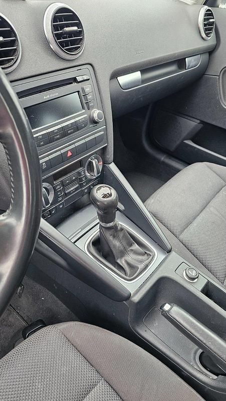 Gebraucht Audi A3 Comfort 140 PS (102 kW) 2011 Grau Kombi