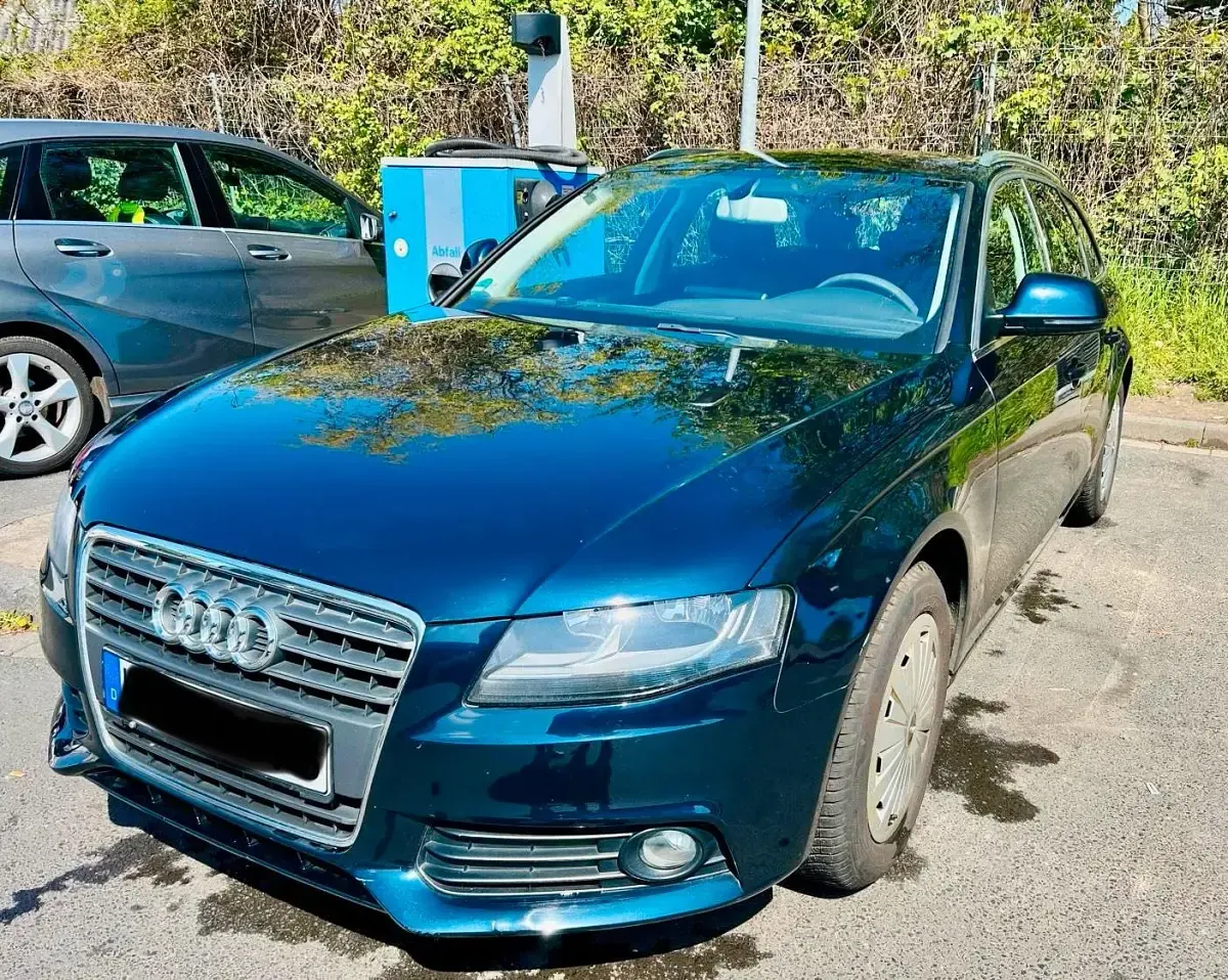 Usata Audi A4 120 CV (88 kW) 2009 Blu Station wagon
