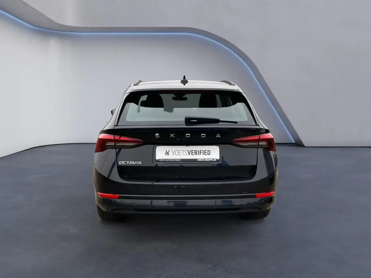 Usata Skoda Octavia Ambition 110 CV (80 kW) 2023 Nero Station wagon