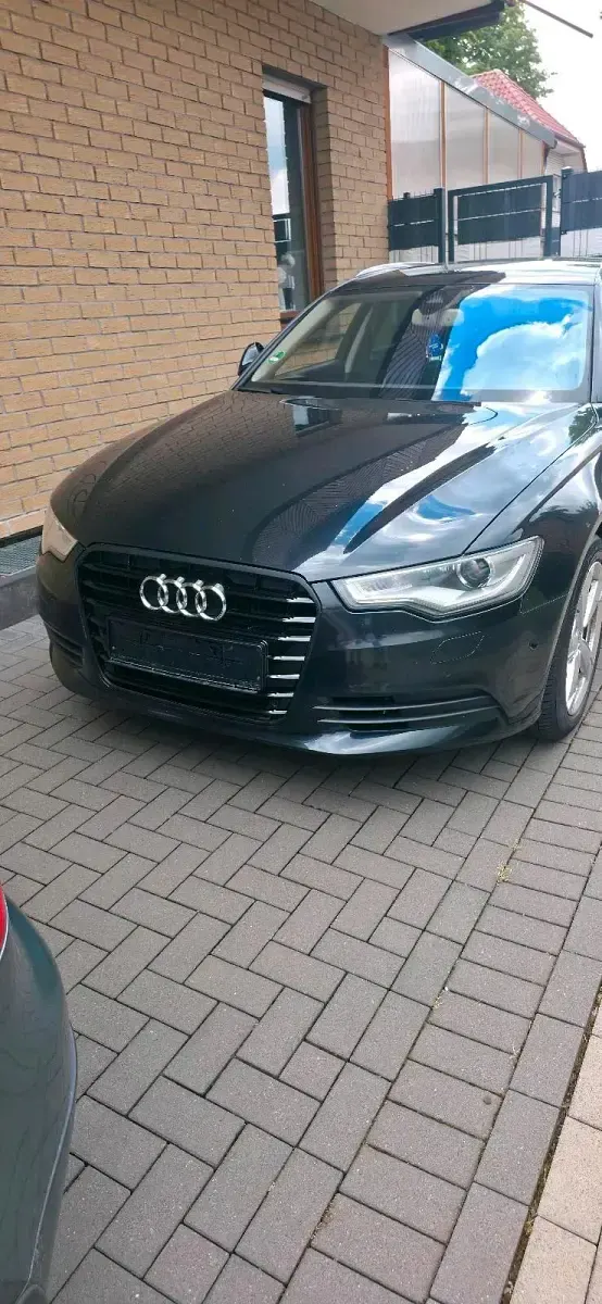 Gebraucht Audi A6 177 PS (130 kW) 2013 Schwarz Kombi