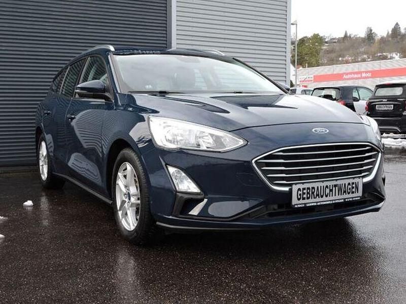 Gebraucht Ford Focus Cool & Connect 120 PS (88 kW) 2019 Blau Limousine