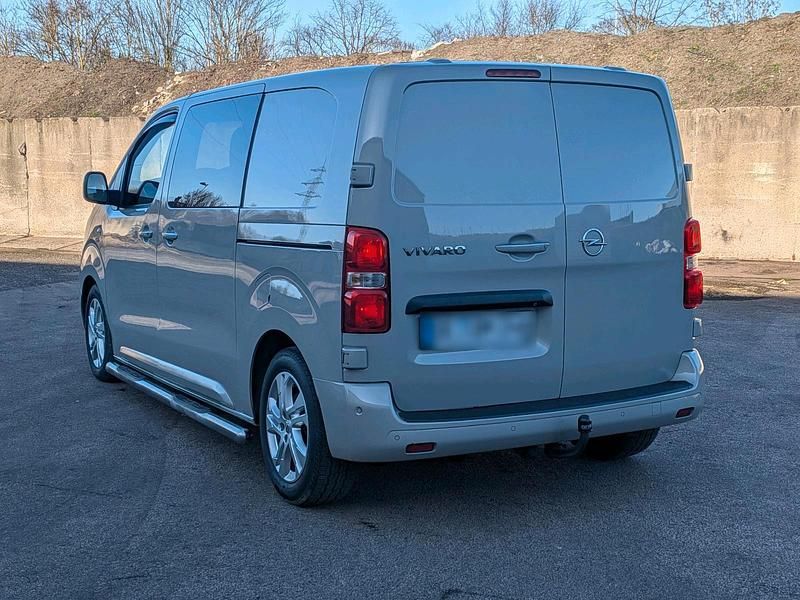 Gebraucht Opel Vivaro 122 PS (89 kW) 2020 Grau Van / Kleinbus