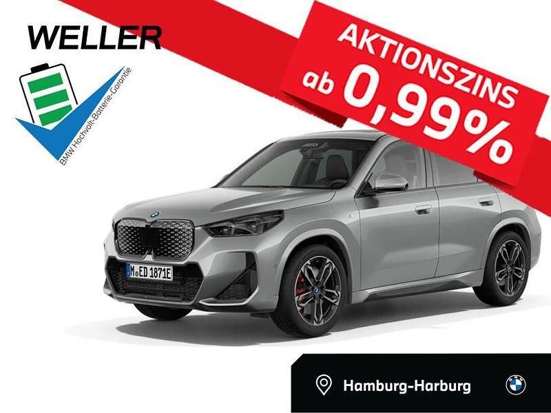 Silber Gebraucht 2024 BMW iX1 M Sport SUV | 49.650 € (Teuer) - Bild 1/3