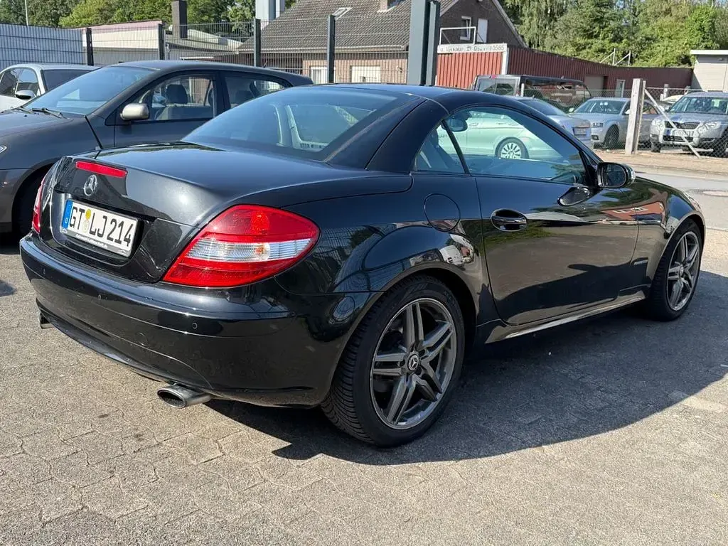 Gebraucht Mercedes SLK200 163 PS (119 kW) 2006 Schwarz Cabrio