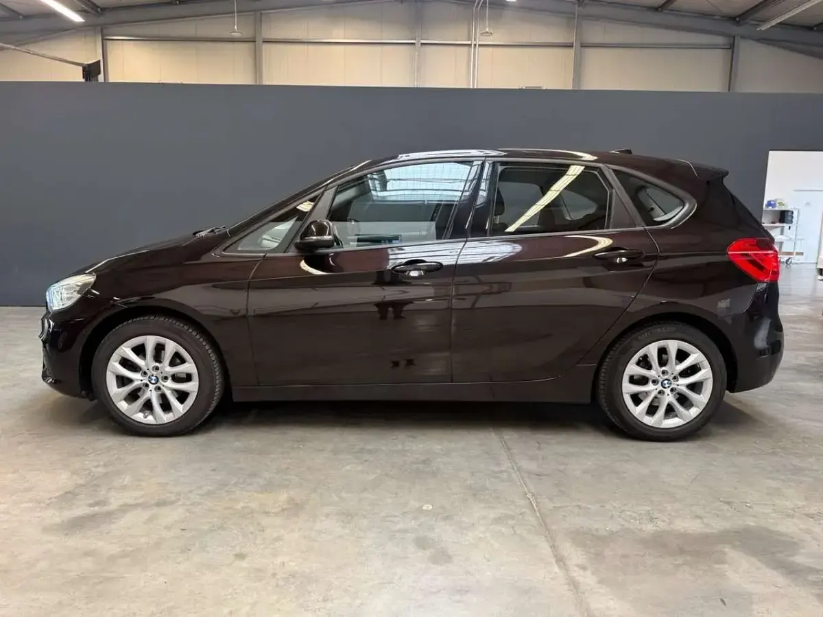 Gebraucht BMW 218 136 PS (100 kW) 2017 Sparkling brown Van / Kleinbus