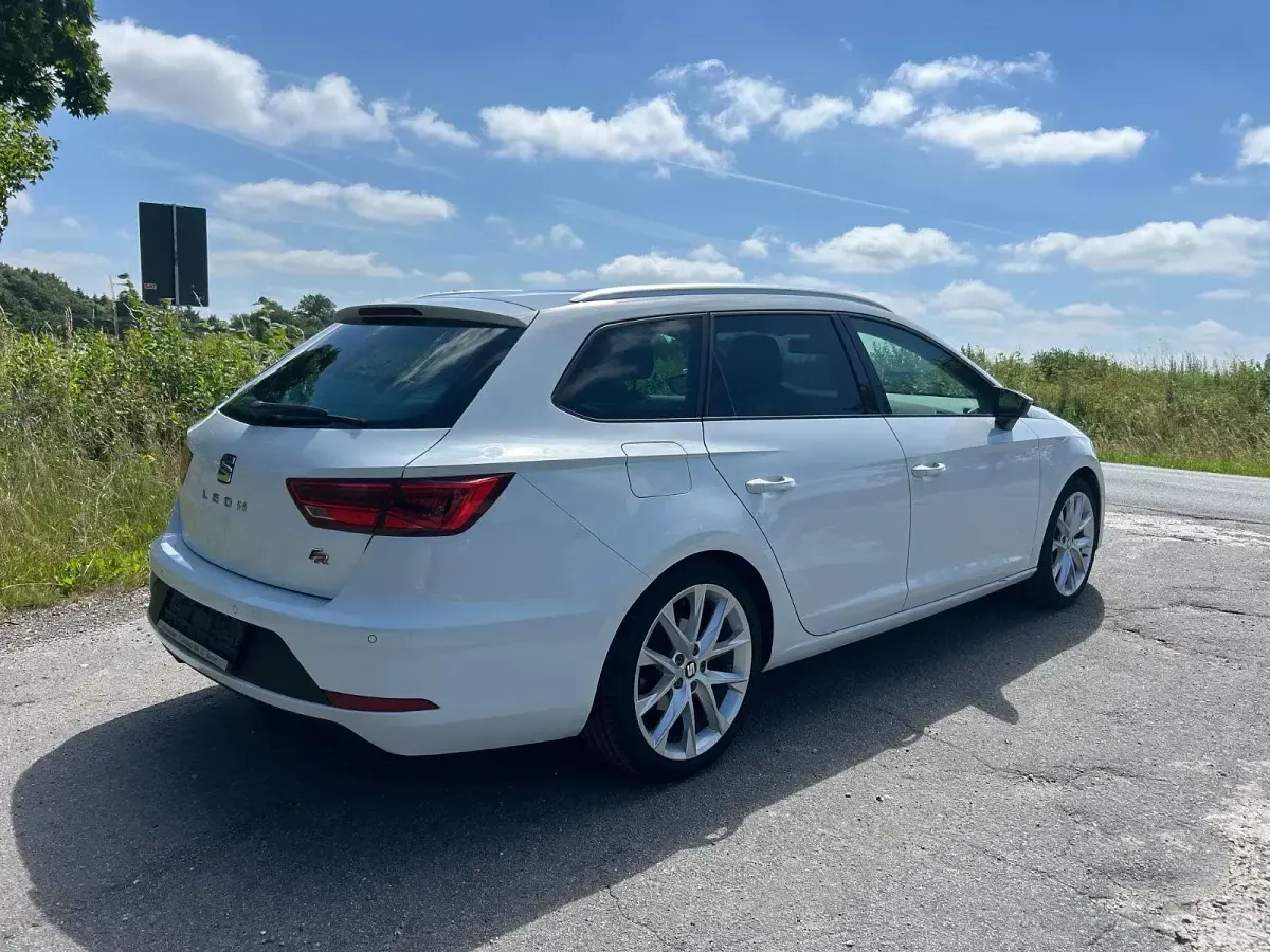 Gebraucht Seat Leon ST FR 179 PS (131 kW) 2017 Weiß Kombi