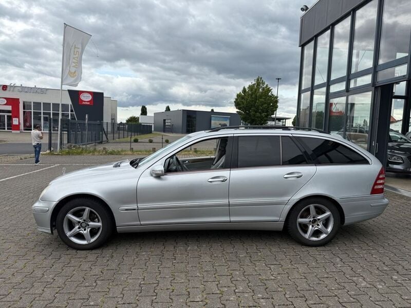 Gebraucht Mercedes C180 143 PS (105 kW) 2006 Silber Kombi
