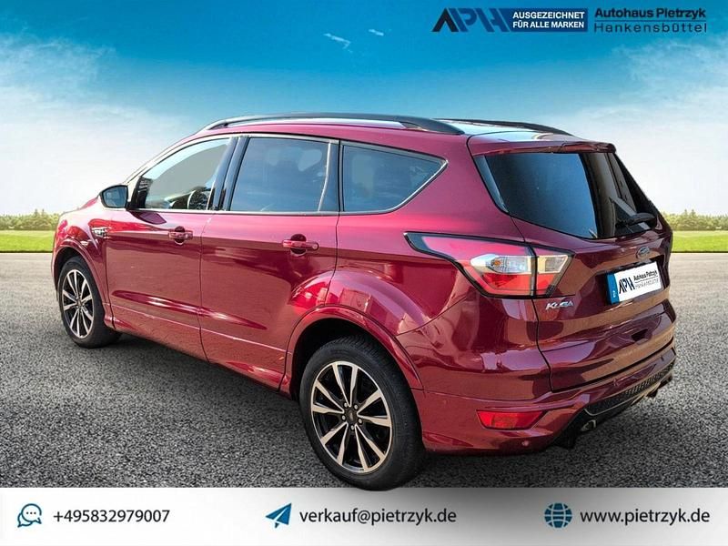 Gebraucht Ford Kuga ST-Line 150 PS (110 kW) 2019 Rubyrot (metallic) SUV