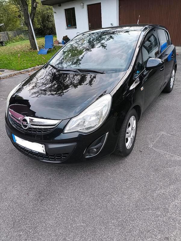Schwarz Gebraucht 2011 Opel Corsa Kleinwagen | 2.950 € - Bild 1/4
