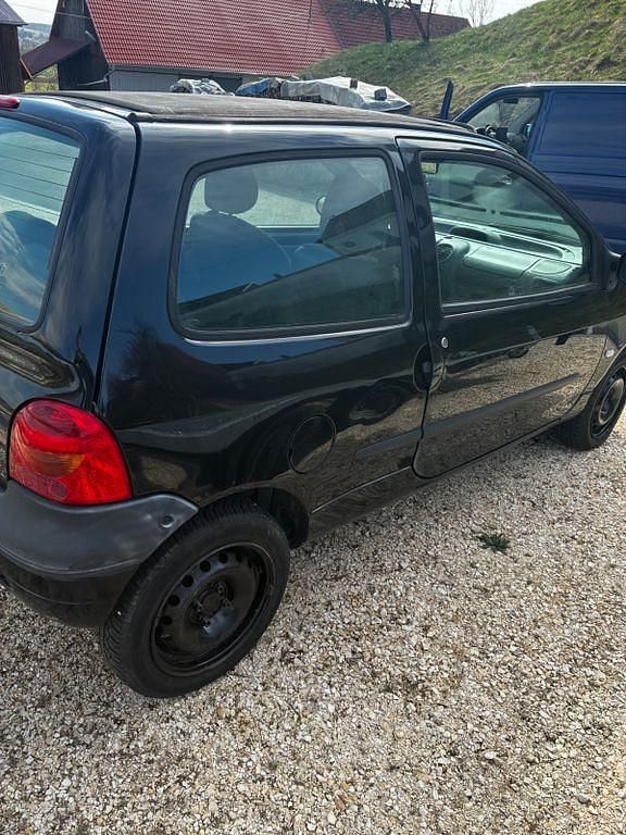 Second-hand Renault Twingo 58 CP (42 kW) 2006 Negru Hatchback