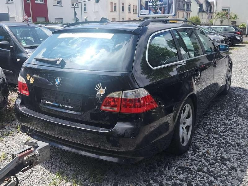 Gebraucht BMW 530 231 PS (169 kW) 2006 Schwarz ii Kombi